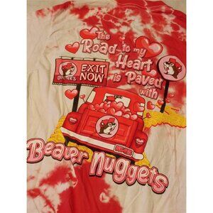 Buc-ees  T-Shirt Size Small Beaver Nuggets Hearts Tie Dye